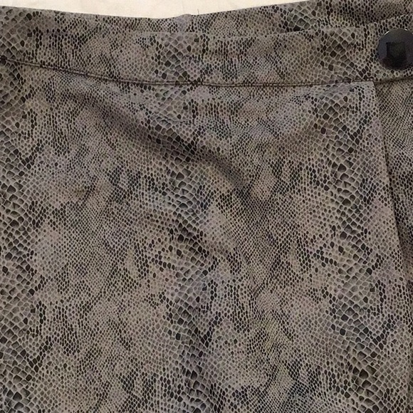 Haute Monde Skort Size Medium - Picture 2 of 5